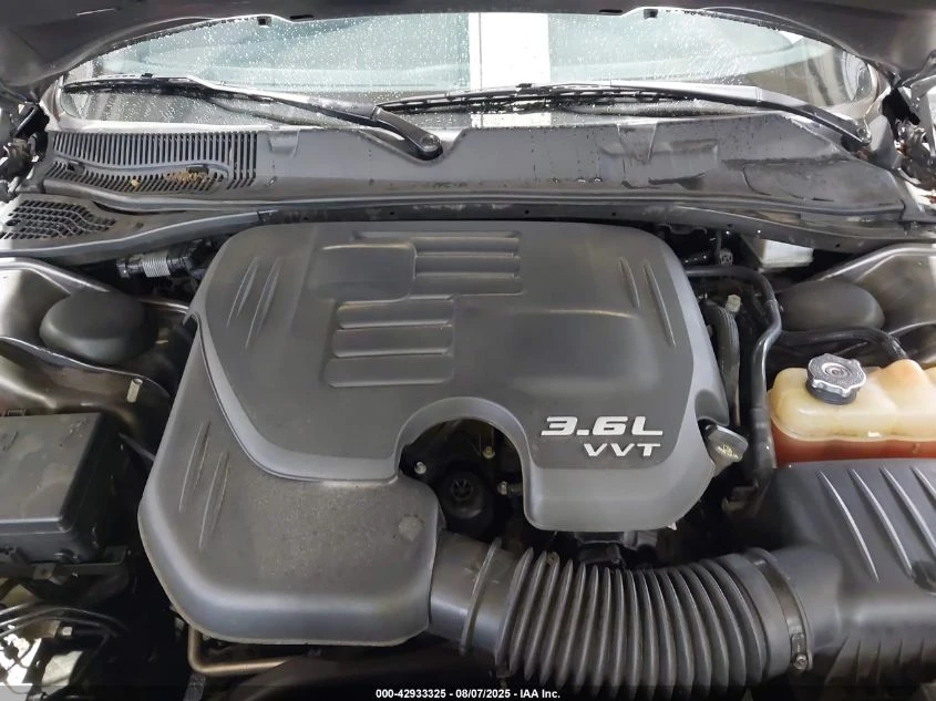 Dodge Challenger 3.6L V-6 DOHC, VVT, 305HP Rear Wheel Drive | Mobile.bg   17