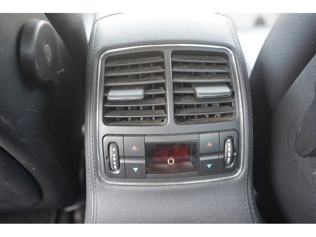 Mercedes-Benz CLS * 4dr Sdn 5.0L * CARFAX * ���� �� �� | Mobile.bg � ����������� 11