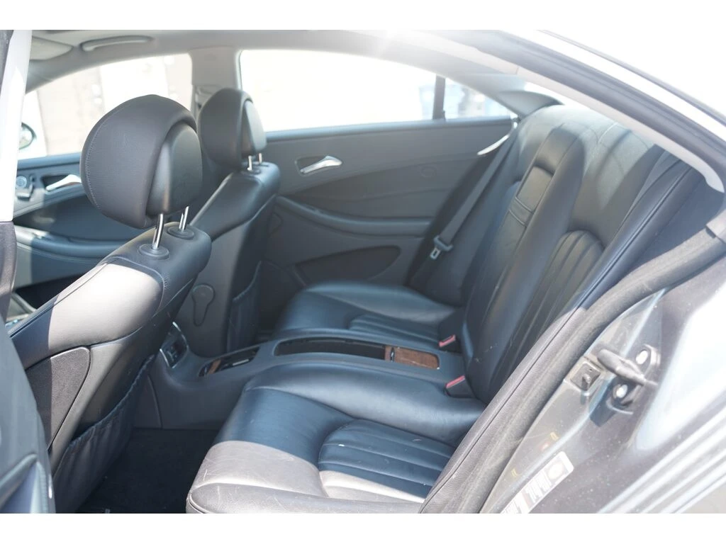 Mercedes-Benz CLS * 4dr Sdn 5.0L * CARFAX * ���� �� �� | Mobile.bg � ����������� 10