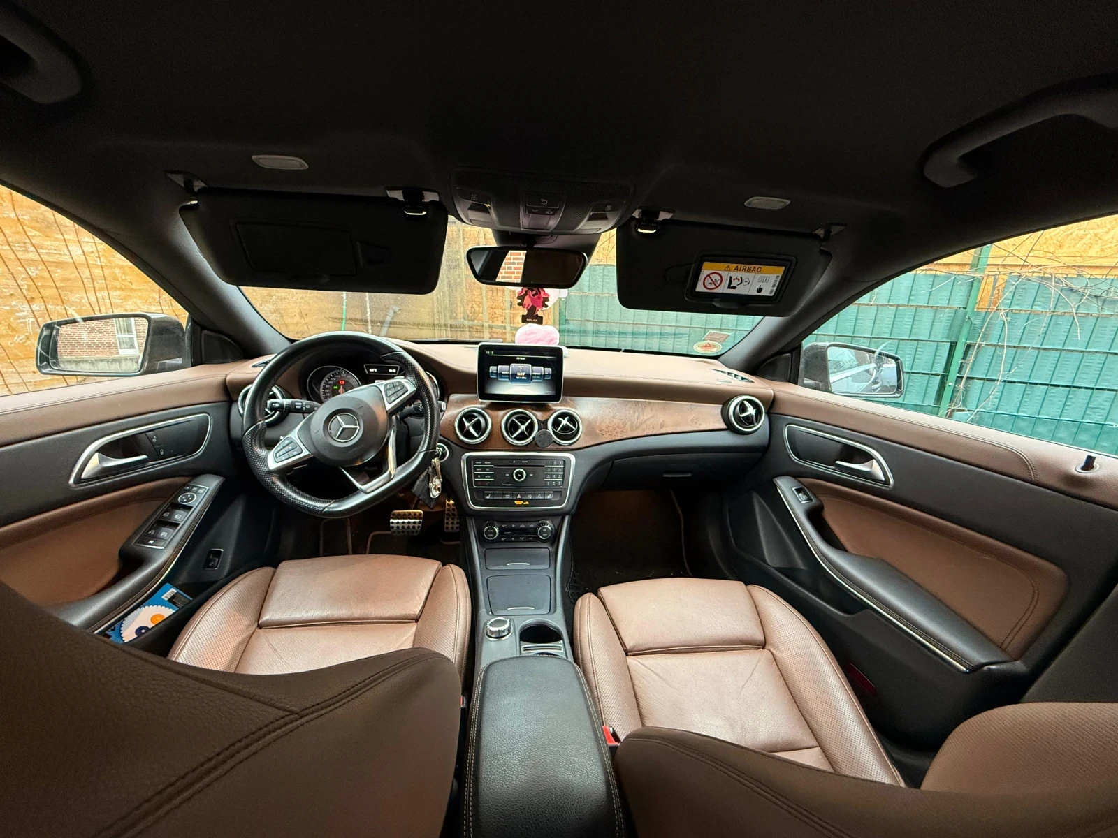 Mercedes-Benz CLA 220 Shooting brake, снимка 8 - Автомобили и джипове - 53929772