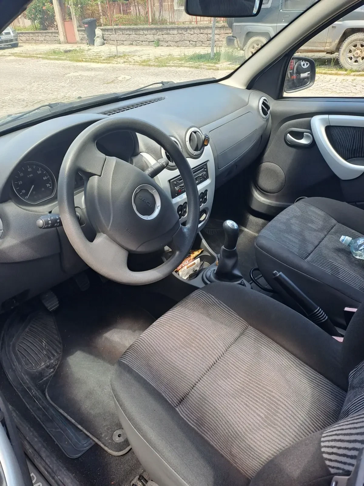 Dacia Sandero, снимка 4 - Автомобили и джипове - 54594833