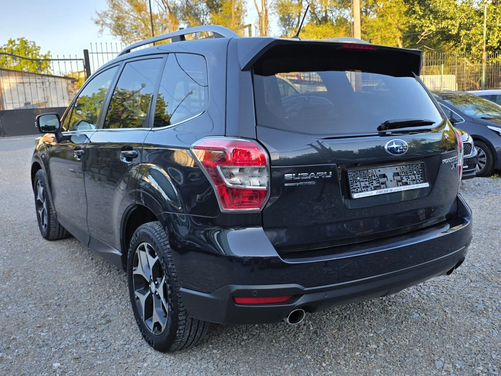 Subaru Forester 2.0 XT 241 К.С. / АВТОМАТ / КАМЕРА / ПАНОРАМА / Ф1, снимка 3 - Автомобили и джипове - 54976190