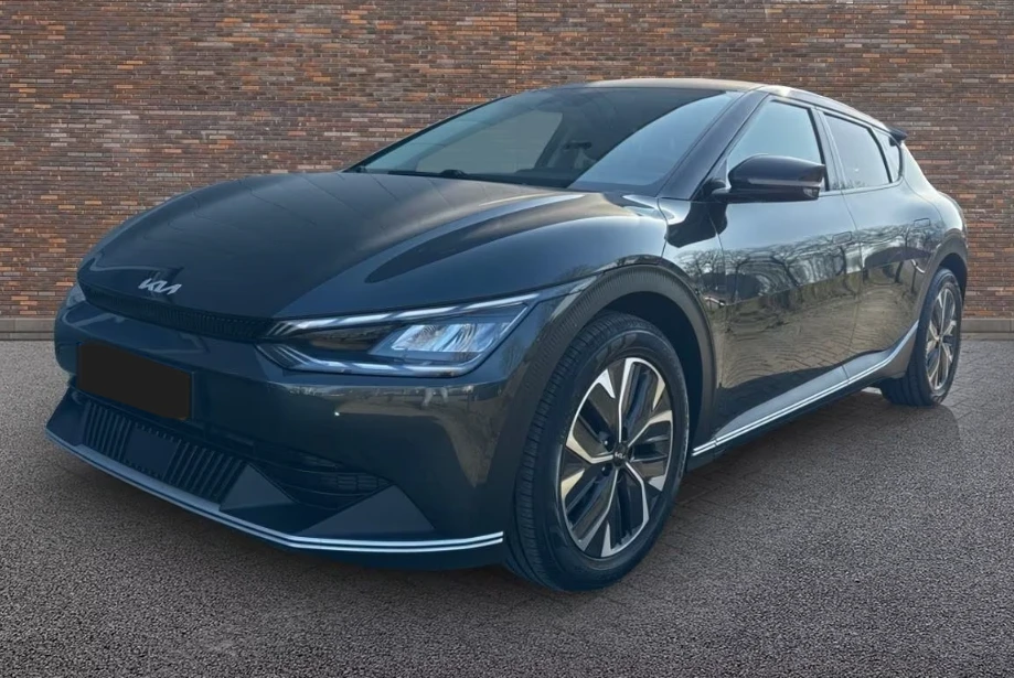 Kia EV6 58 Kwh НОВ ВНОС СЪСТОЯНИЕ: КАТО НОВА    в Плевен е, снимка 2 - Автомобили и джипове - 54978615