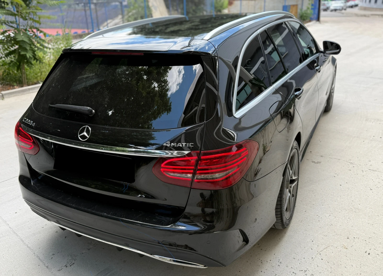 Mercedes-Benz C 220 * AMG* 4MATIC* КАМЕРА* ТОП ЦЕНА* FACELIFT* , снимка 8 - Автомобили и джипове - 55190848