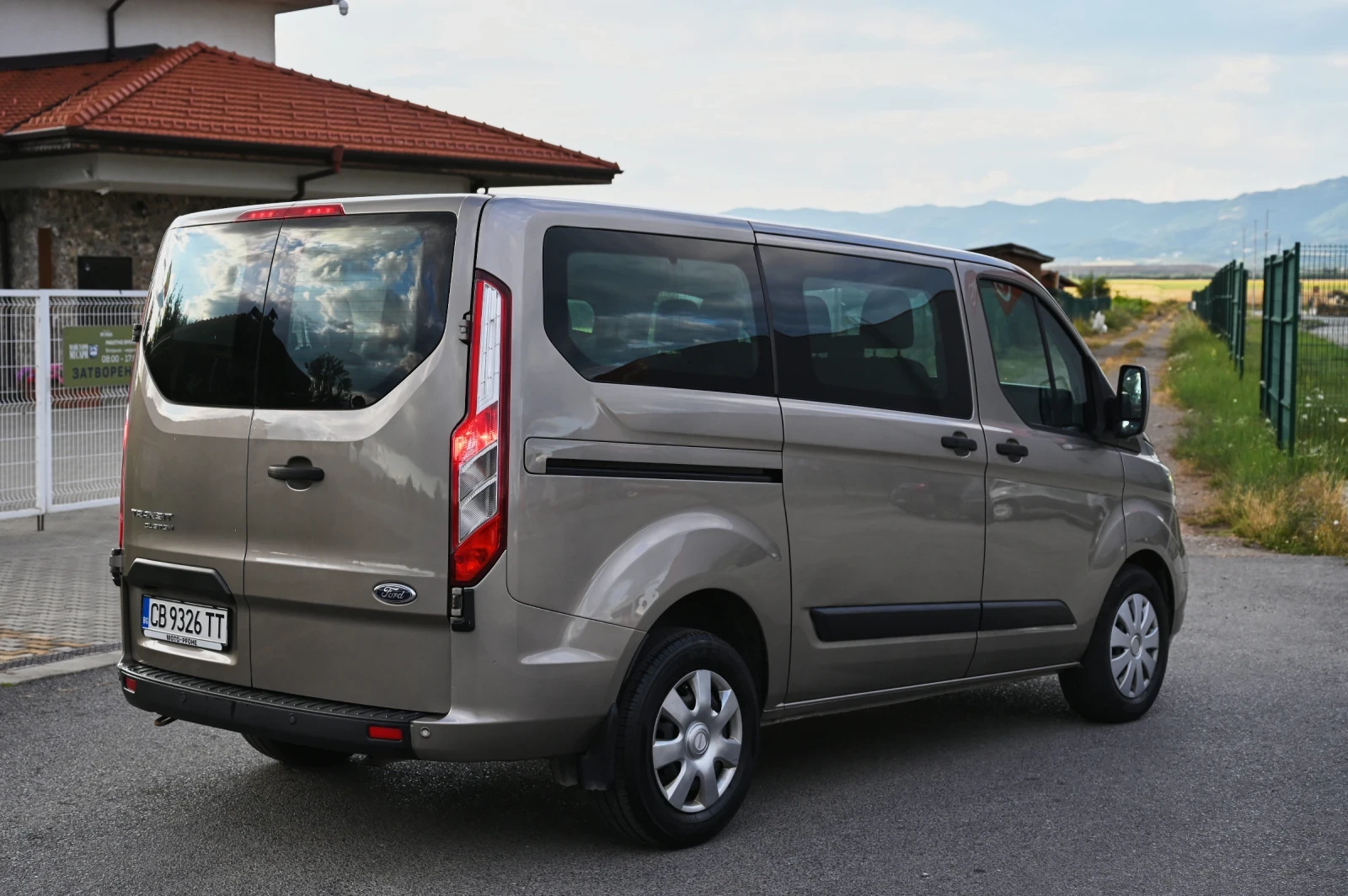 Ford Transit Custom, снимка 6 - Автомобили и джипове - 55442177