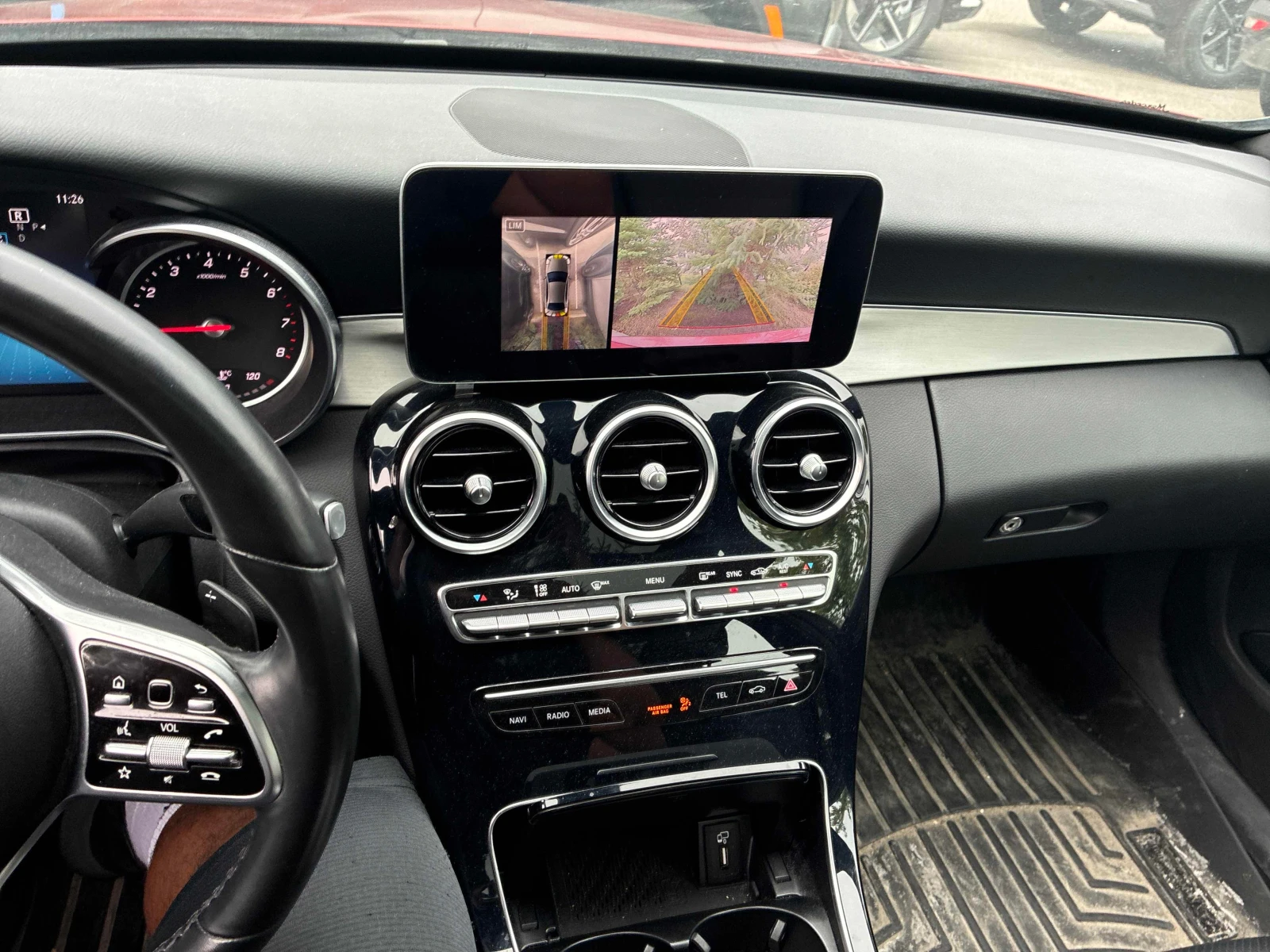 Mercedes-Benz C 300 * АВТОКРЕДИТ * ГЛАВНО ПРЕДСТАВИТЕЛСТВО, снимка 10 - Автомобили и джипове - 55926069
