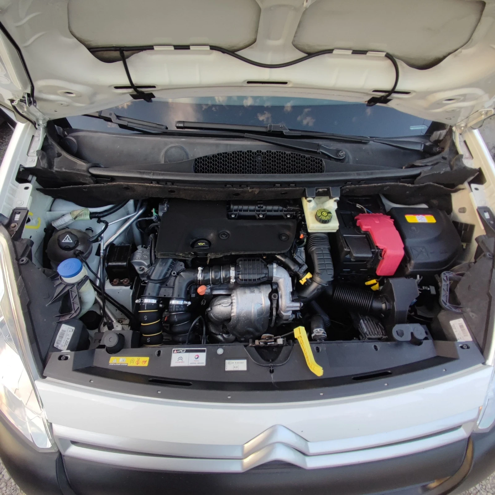 Citroen Berlingo 1.6* blue HDI* KAMERA* E6B* , снимка 12 - Автомобили и джипове - 55959278