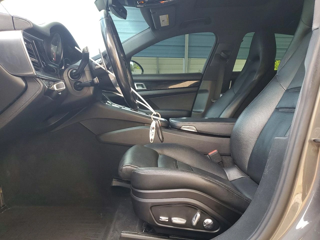 Porsche Panamera 3.0l 4, снимка 7 - Автомобили и джипове - 56150973
