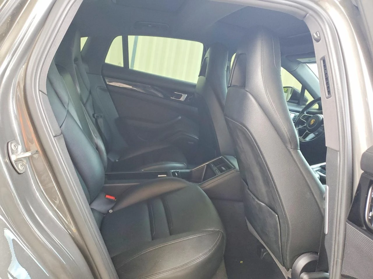 Porsche Panamera 3.0l 4, снимка 10 - Автомобили и джипове - 56150973