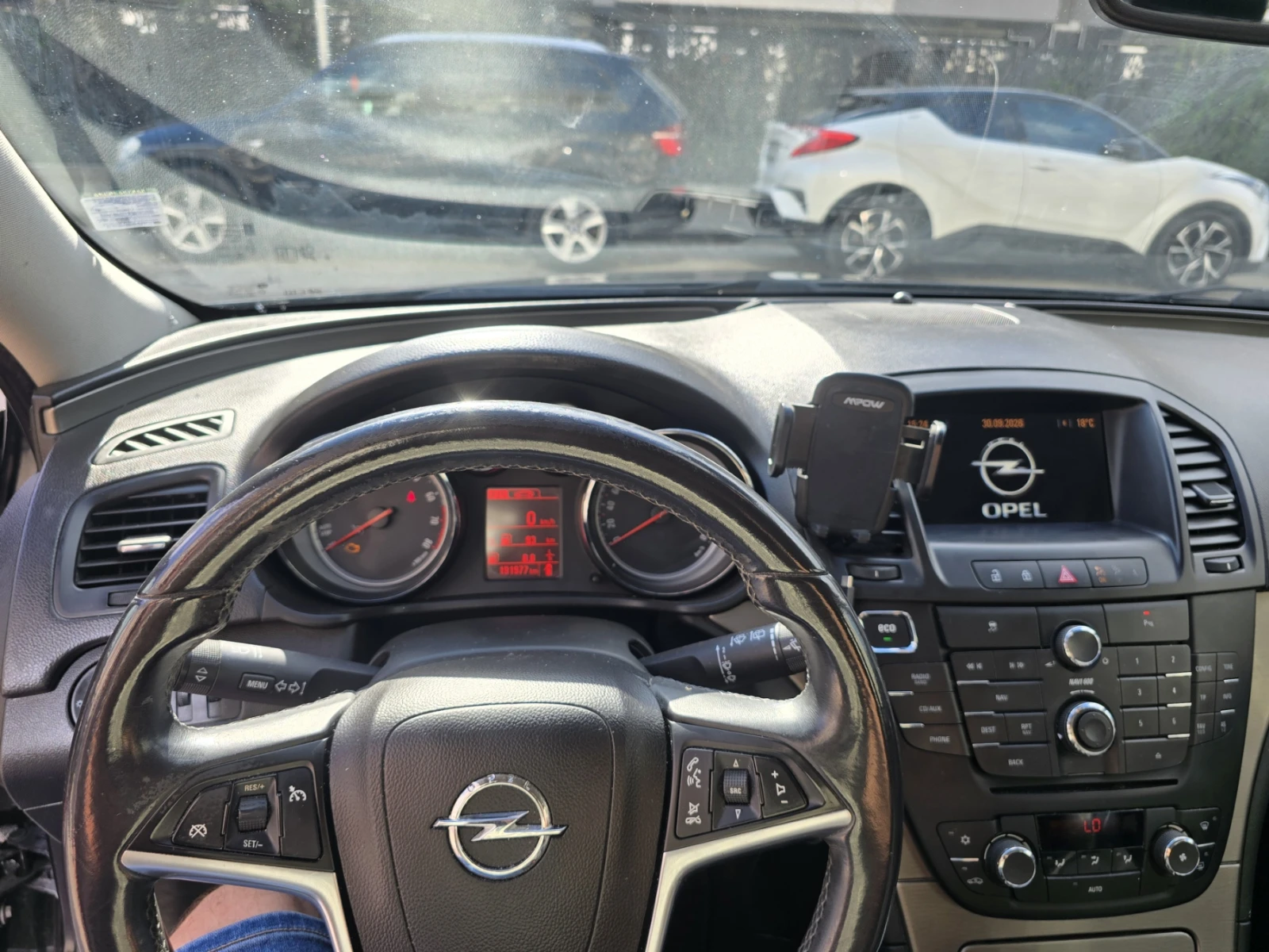 Opel Insignia, снимка 15 - Автомобили и джипове - 56319429