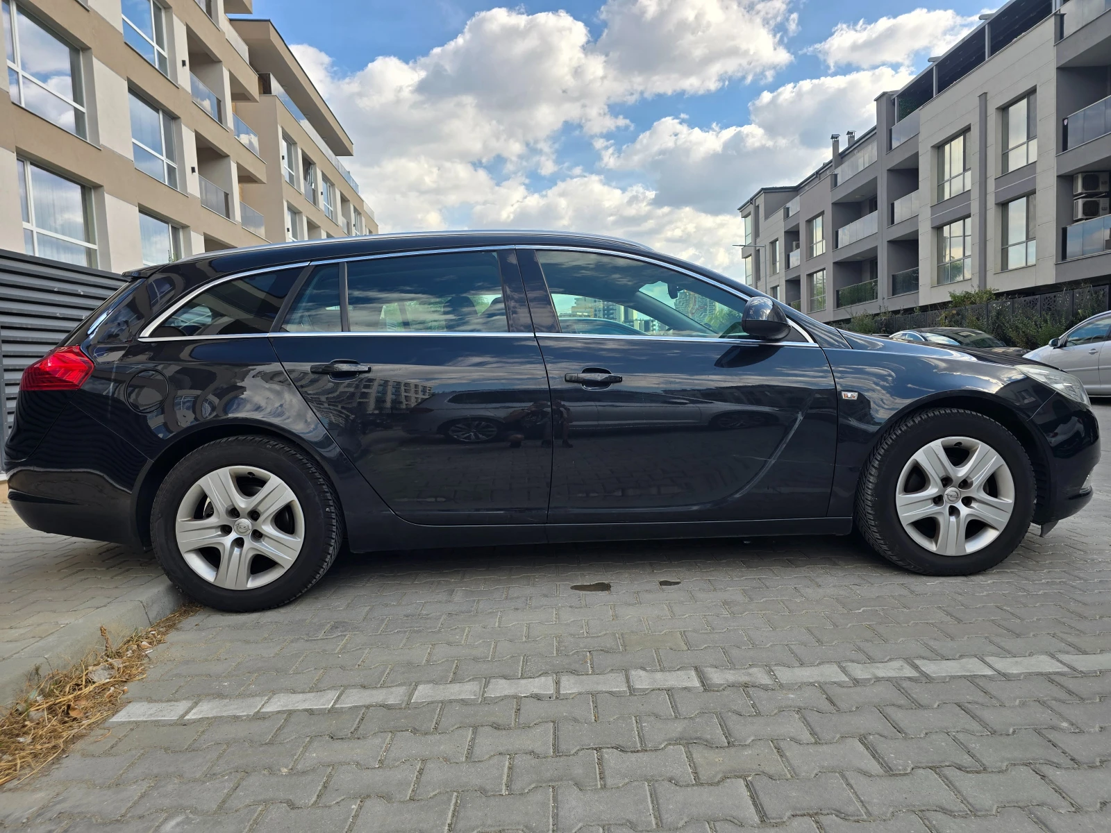 Opel Insignia, снимка 4 - Автомобили и джипове - 56319429