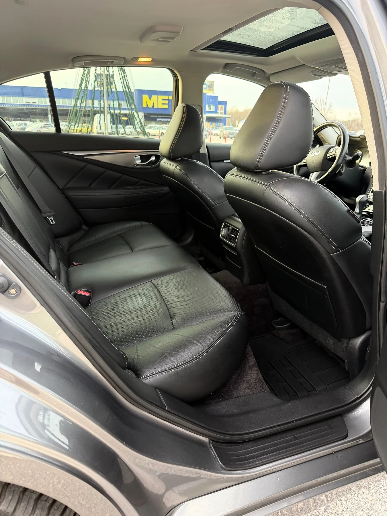 Infiniti Q50, снимка 12 - Автомобили и джипове - 56464225