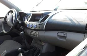 Mitsubishi L200  8 БРОЯ, снимка 8