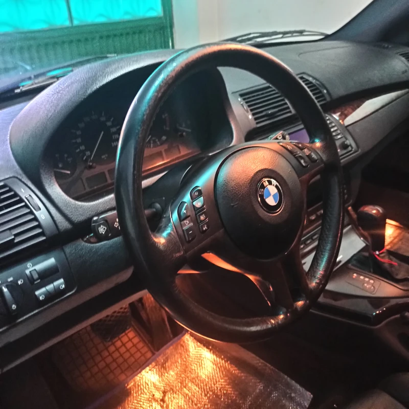 BMW X5 4.4i, снимка 5 - Автомобили и джипове - 49419915