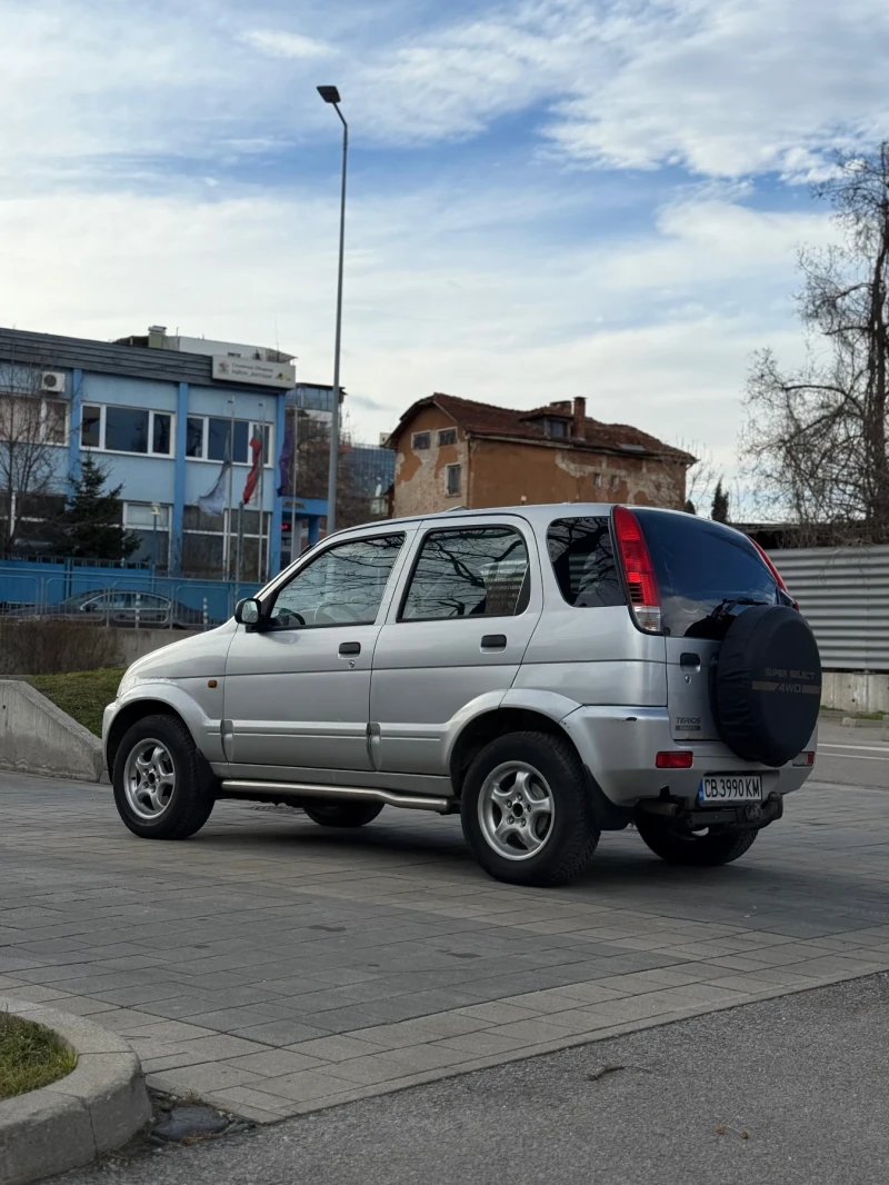 Daihatsu Terios АВТОМАТИК ГАЗ 4Х4 КЛИМАТИК, снимка 3 - Автомобили и джипове - 52975019