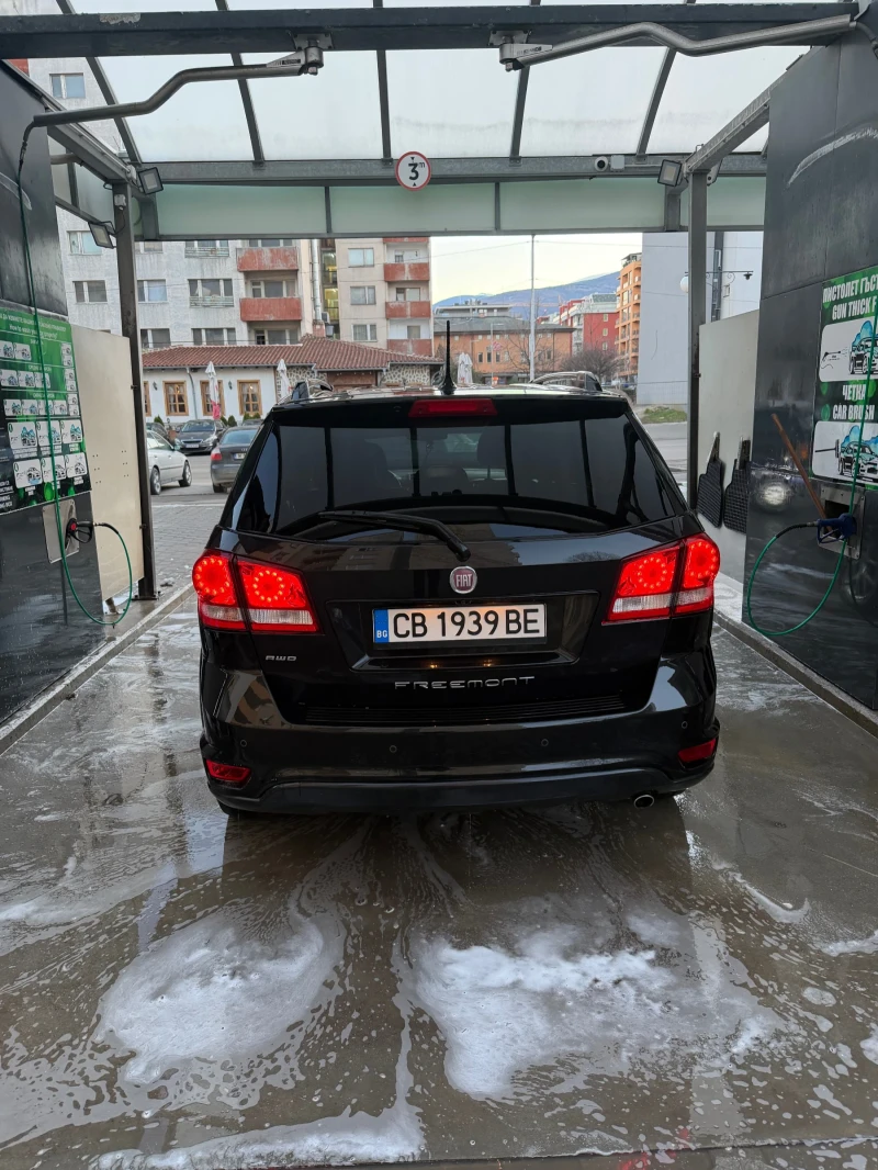 Fiat Freemont, снимка 8 - Автомобили и джипове - 53010069