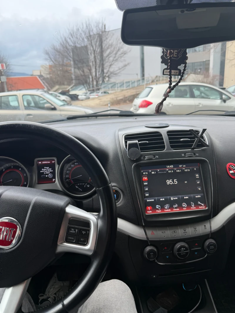 Fiat Freemont, снимка 7 - Автомобили и джипове - 53010069