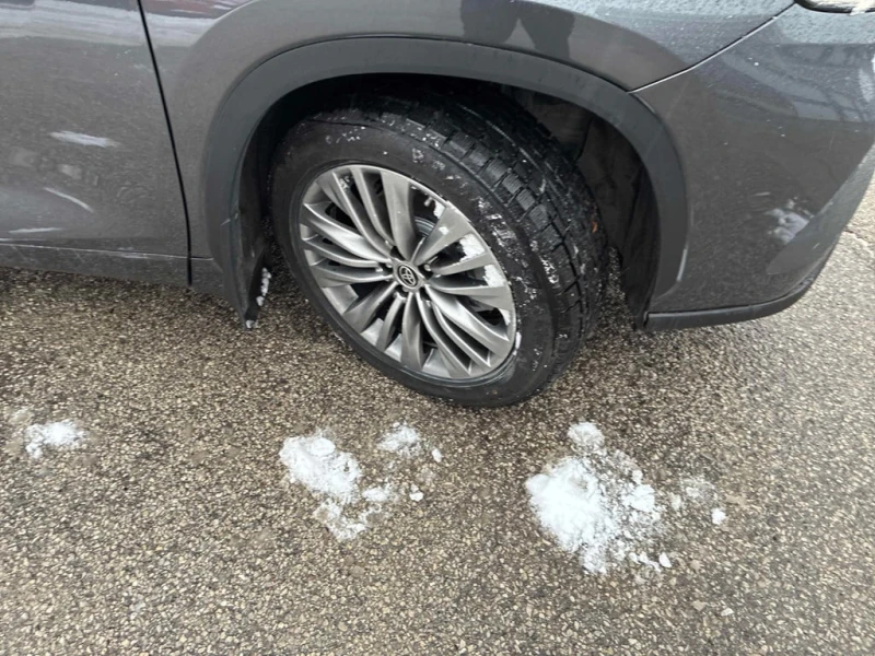 Toyota Highlander * AWD * CARFAX * БЕЗ ПЪРВОНАЧАЛНА ВНОСКА, снимка 7 - Автомобили и джипове - 53244612