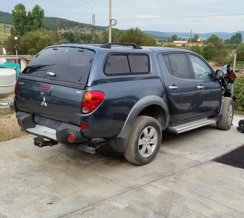 Mitsubishi L200  8 БРОЯЯ, снимка 9 - Автомобили и джипове - 34240145