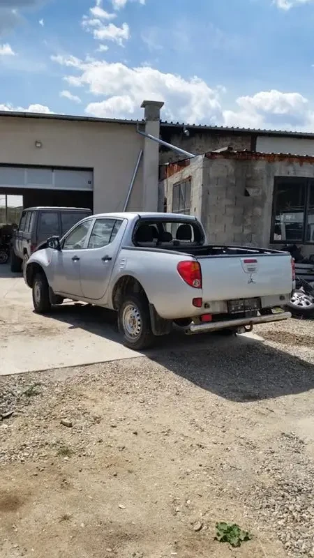 Mitsubishi L200  8 БРОЯЯ, снимка 12 - Автомобили и джипове - 34240145