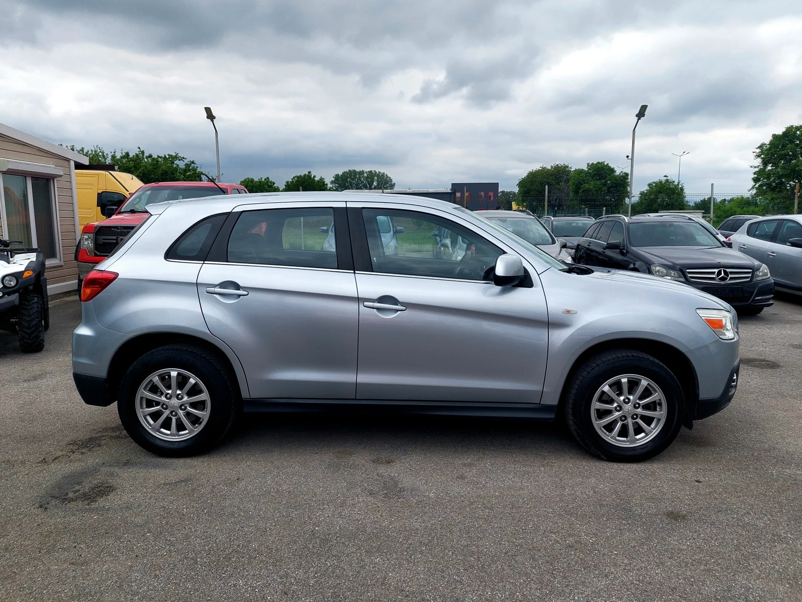 Mitsubishi ASX 1.8DI-D 4X4 - изображение 2