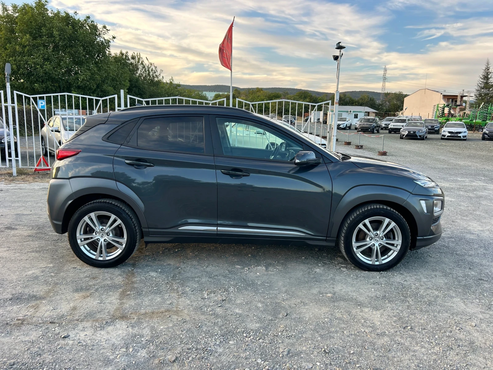 Hyundai Kona PREMIUM / 4X4 / ЗАДНА КАМЕРА / НАВИ / ЕВРО6F  - изображение 4