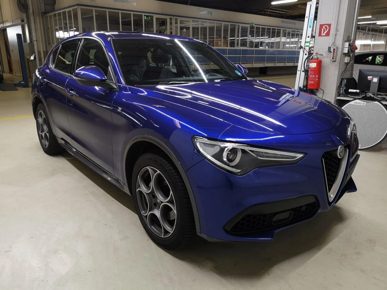 Alfa Romeo Stelvio 2.0 TI - Q4 - изображение 2