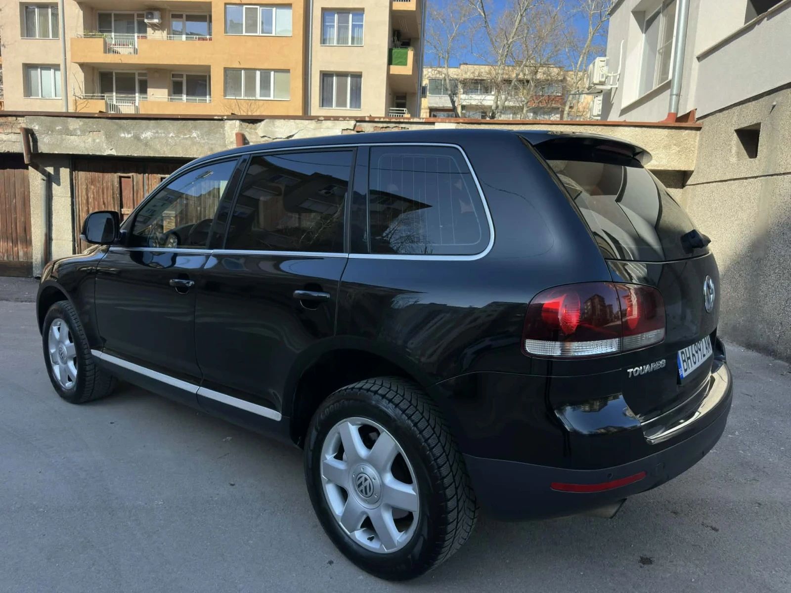VW Touareg 3.0TDi Facelift, снимка 5 - Автомобили и джипове - 53890728