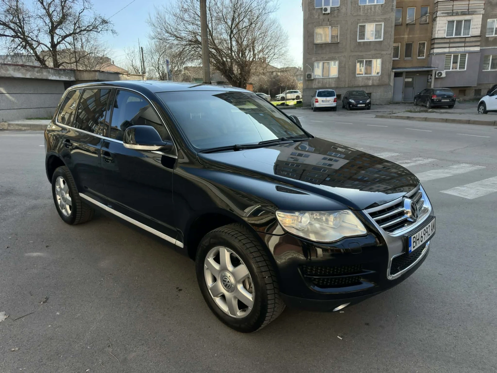 VW Touareg 3.0TDi Facelift, снимка 7 - Автомобили и джипове - 53890728
