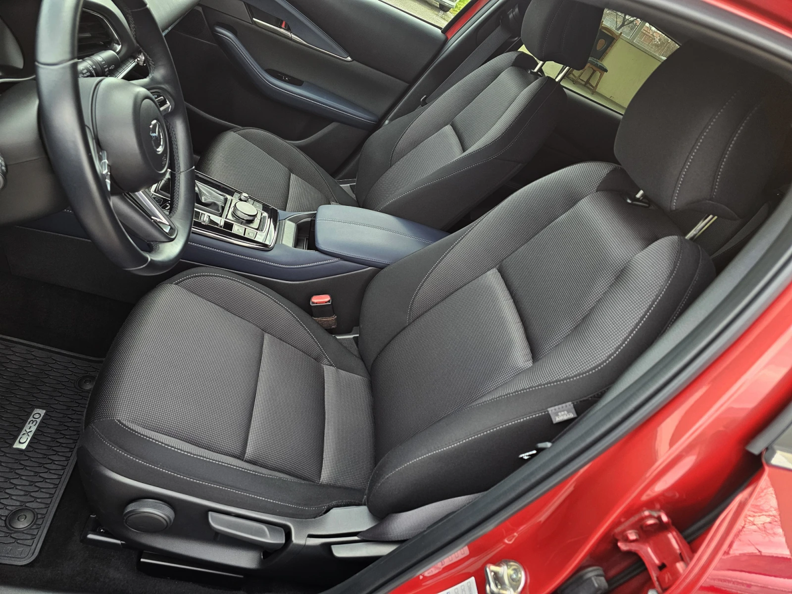 Mazda CX-30 2.0 SKYACTIV-X MILD HYBRID EXCLUSIVE, снимка 10 - Автомобили и джипове - 53975027