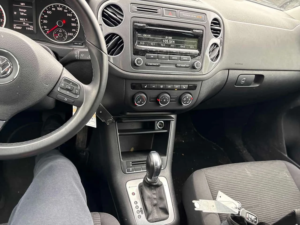 VW Tiguan 4 MOTION * CARFAX * ПОДГРЕВ * KEYLESS * КЛИПОВЕ, снимка 9 - Автомобили и джипове - 54497079