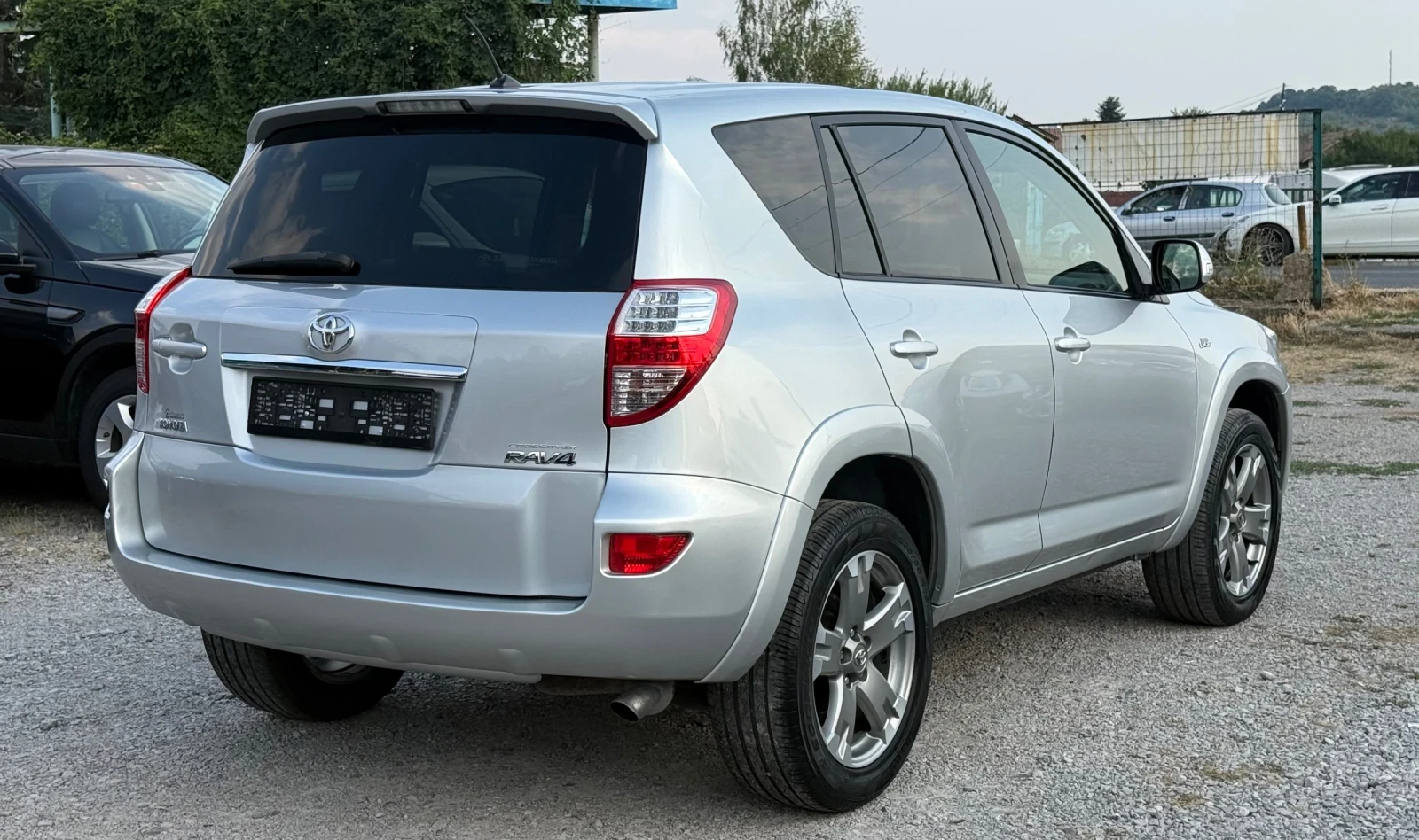 Toyota Rav4 2.2D-CAT* 150кс* Автомат* 4х4* Алкантара* Подгрев*, снимка 5 - Автомобили и джипове - 55711884