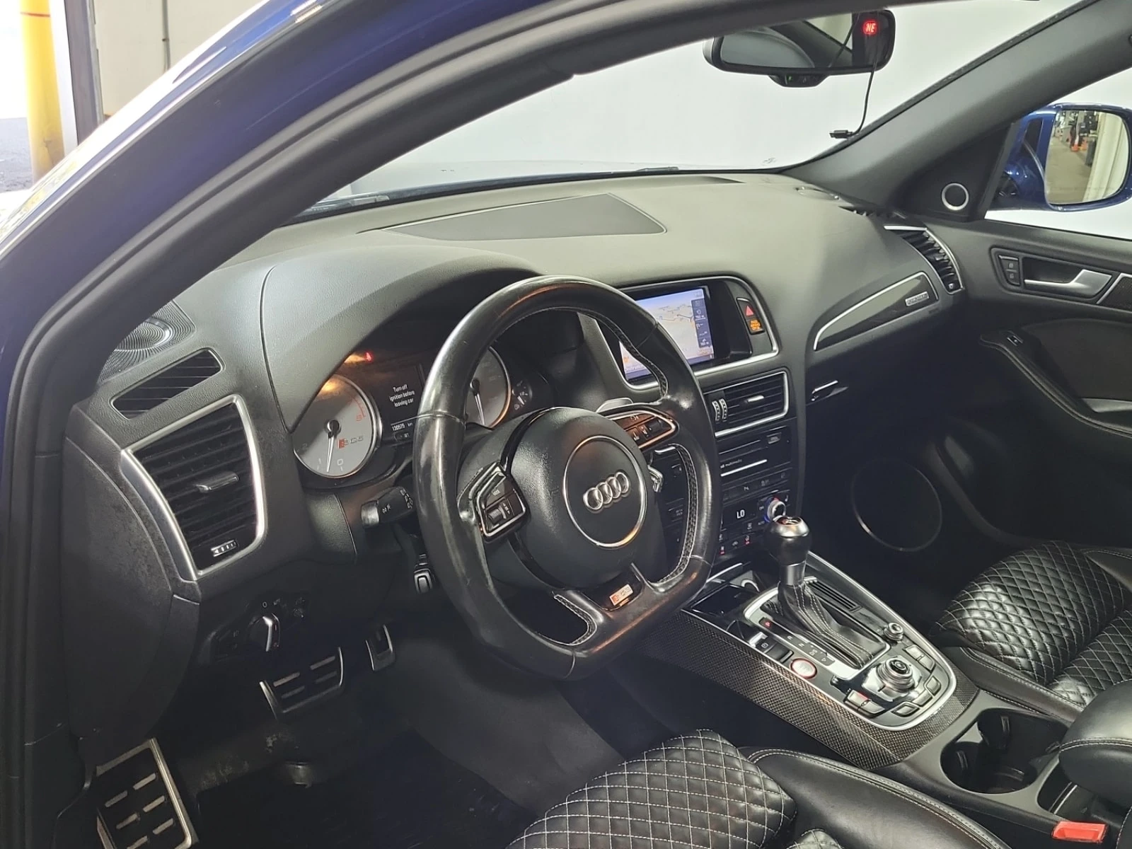 Audi SQ5 * 3.0T Technik * АВТОКРЕДИТ * ОТ ПРЕДСТАВИТЕЛСТВО, снимка 11 - Автомобили и джипове - 55847165