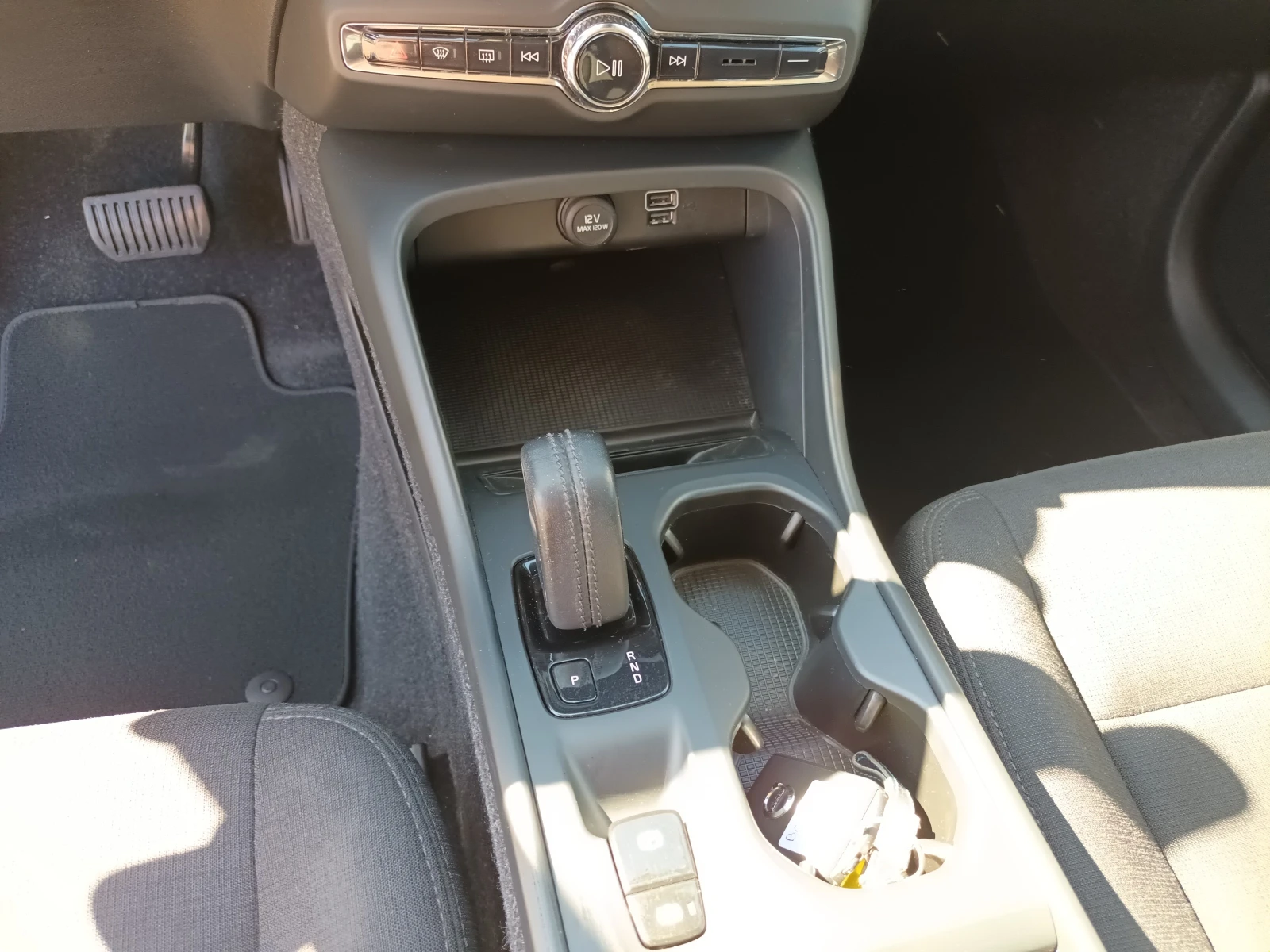 Volvo XC40 4x4/2.0D/АВТОМАТ, снимка 10 - Автомобили и джипове - 55958896