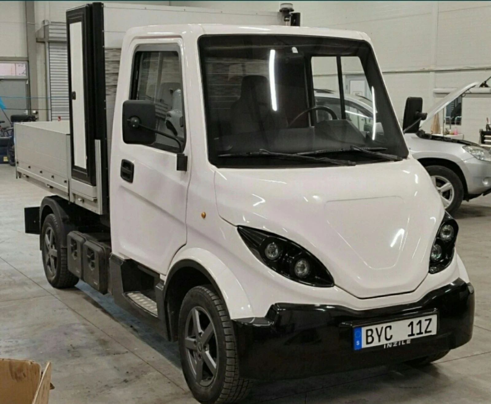 Isuzu Q-BUS 31 Електрически самосвал INZILE - изображение 7
