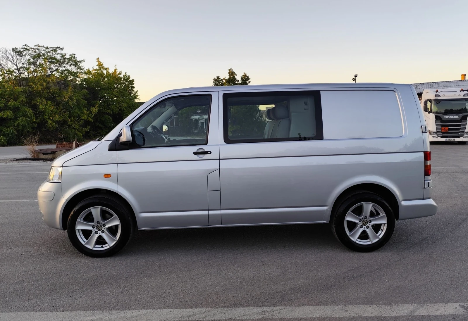 VW Transporter 2.5TDI-131кс.-6ск-EURO-4 - изображение 4