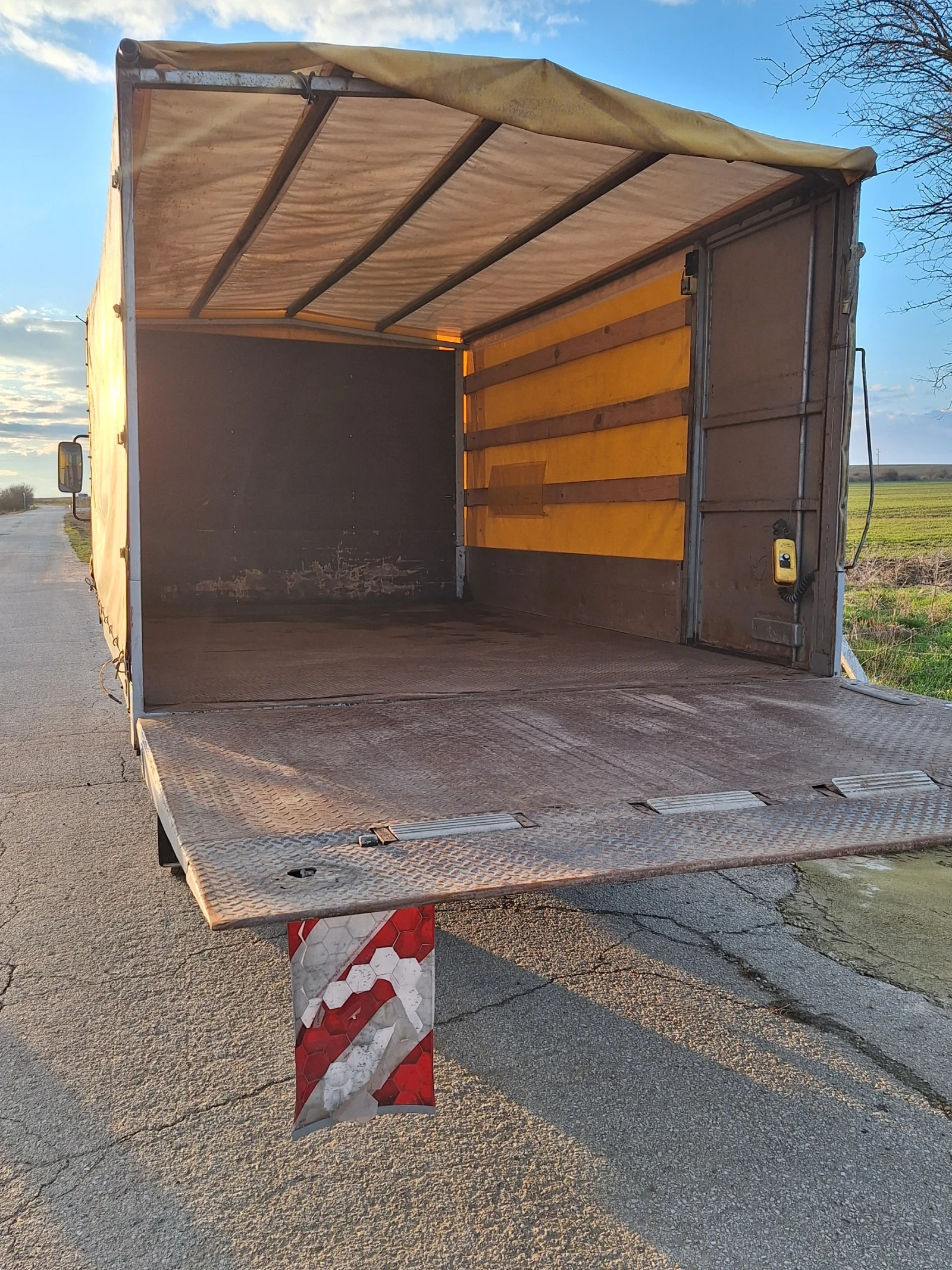 Mercedes-Benz Vario  - изображение 6