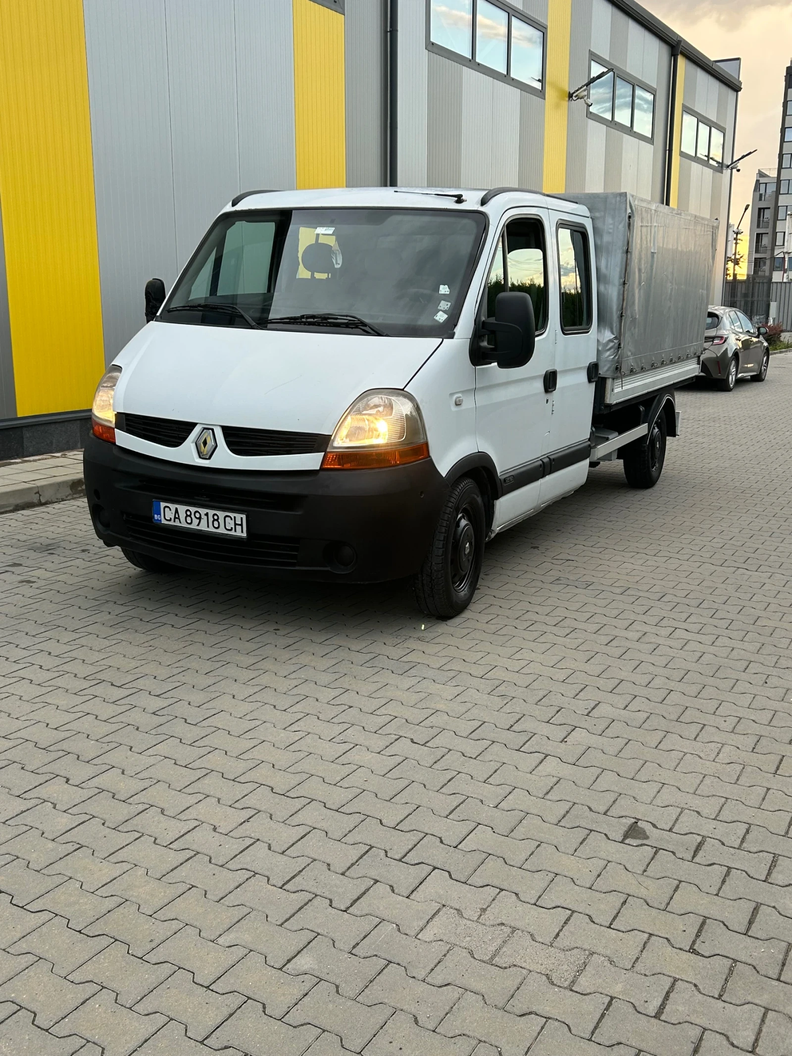 Renault Master 6+ 1 двойна кабина бризент