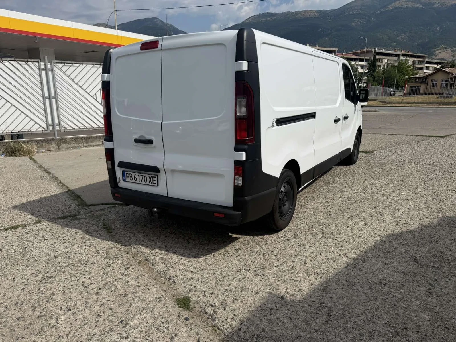 Renault Trafic 1.6biturbo, снимка 5 - Бусове и автобуси - 55352931
