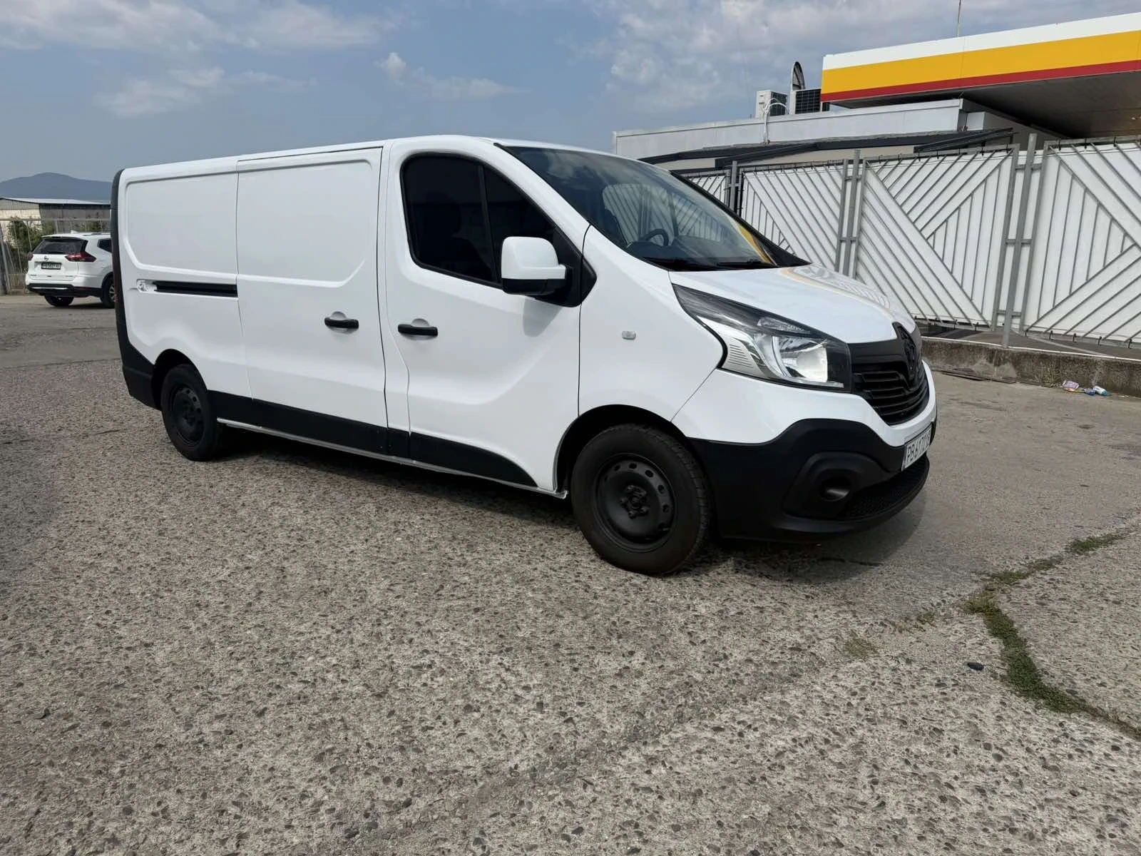 Renault Trafic 1.6biturbo, снимка 2 - Бусове и автобуси - 55352931