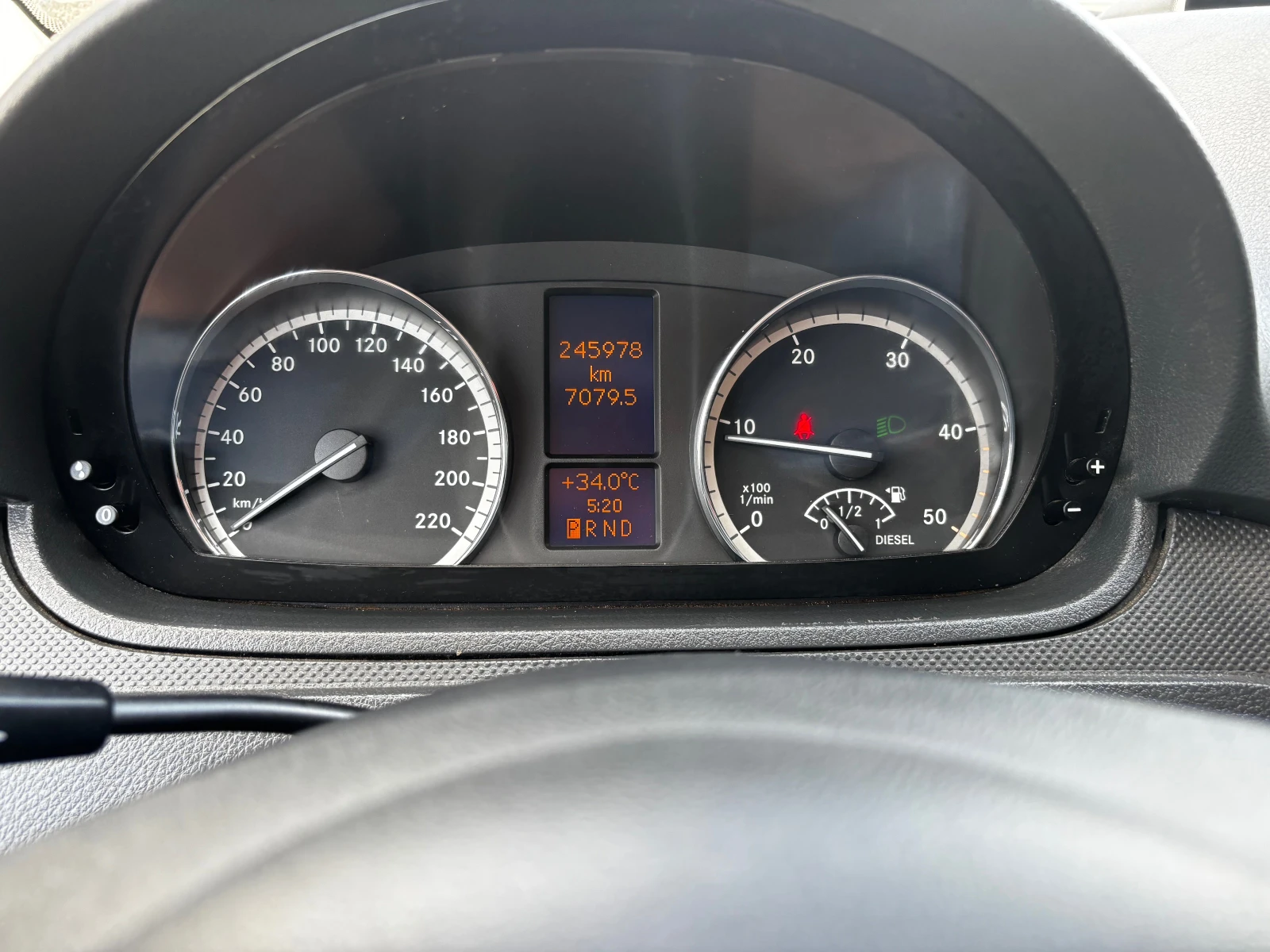 Mercedes-Benz Vito V6 КЛИМА 2 СТРАНИЧНИ ВРАТИ, снимка 9 - Бусове и автобуси - 55352957