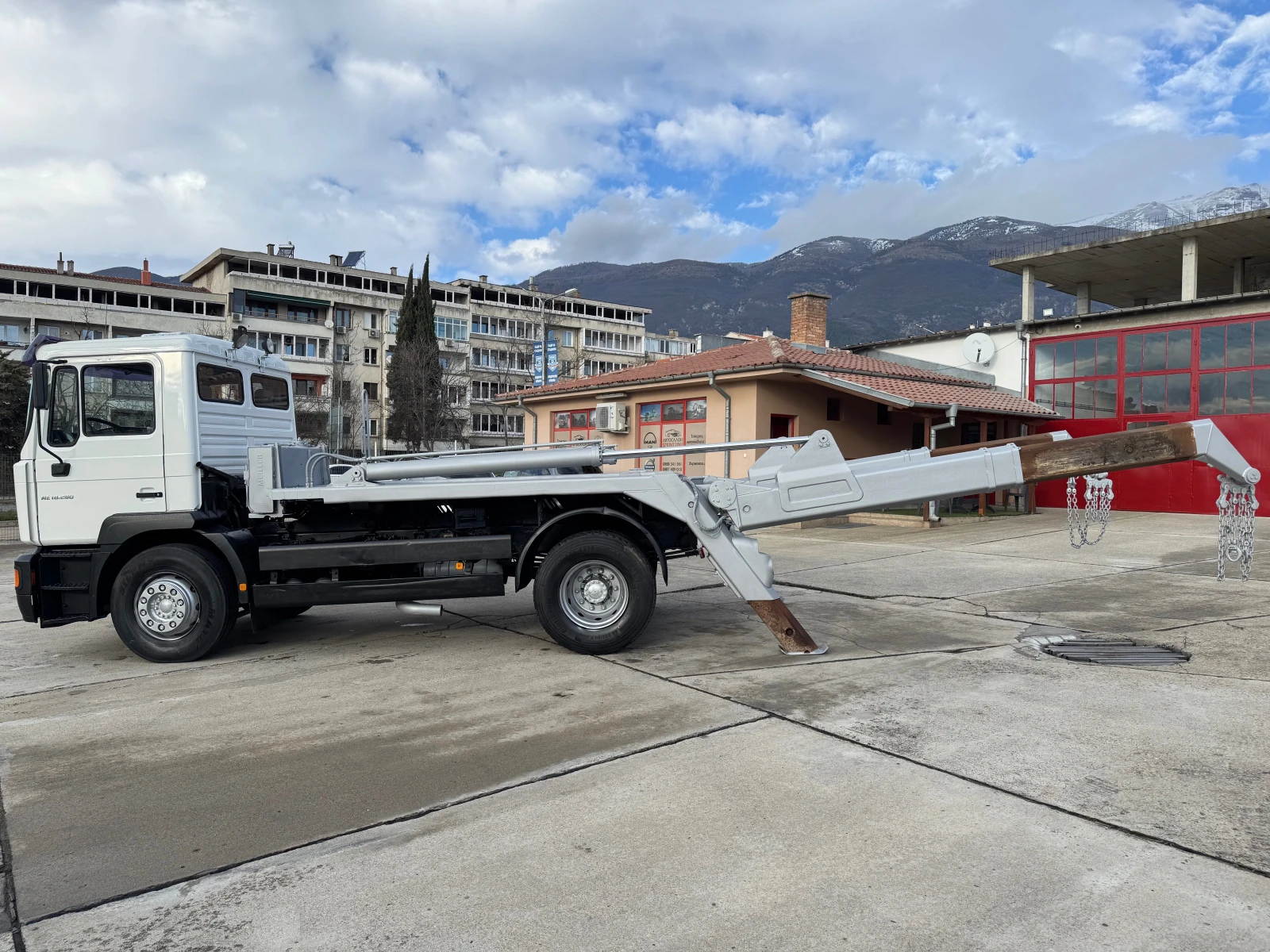 Man 18 18.280 �������� | Mobile.bg � ����������� 2