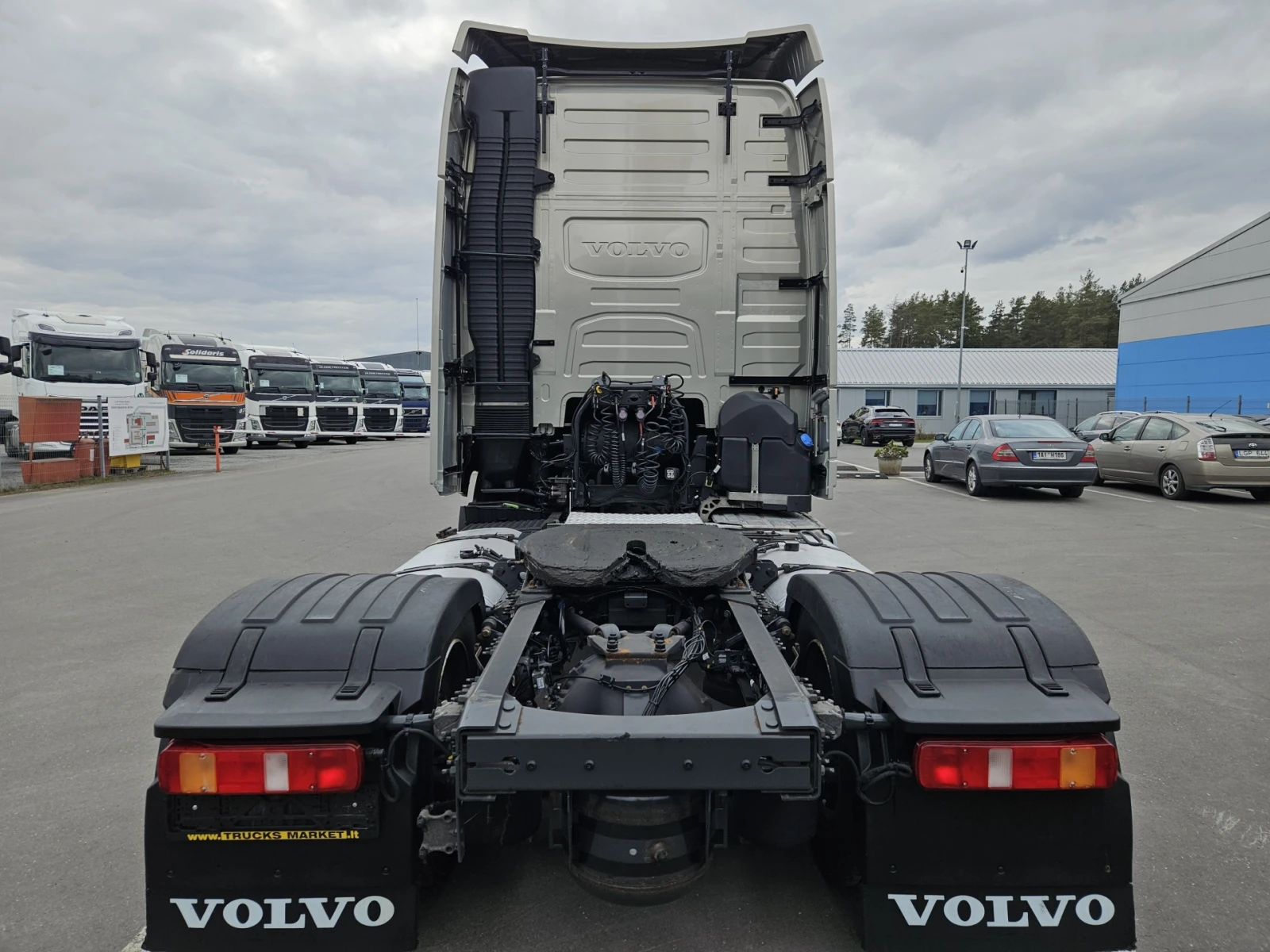 Volvo Fh 500XL Mega, снимка 11 - Камиони - 55844373