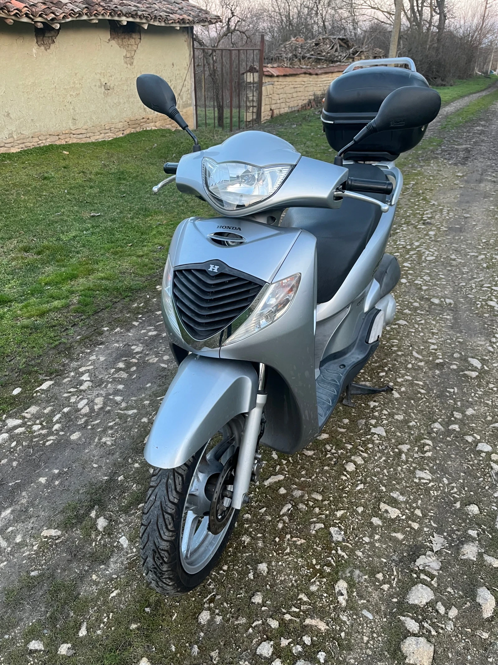 Honda Sh 125i, снимка 2 - Мотоциклети и мототехника - 54108526