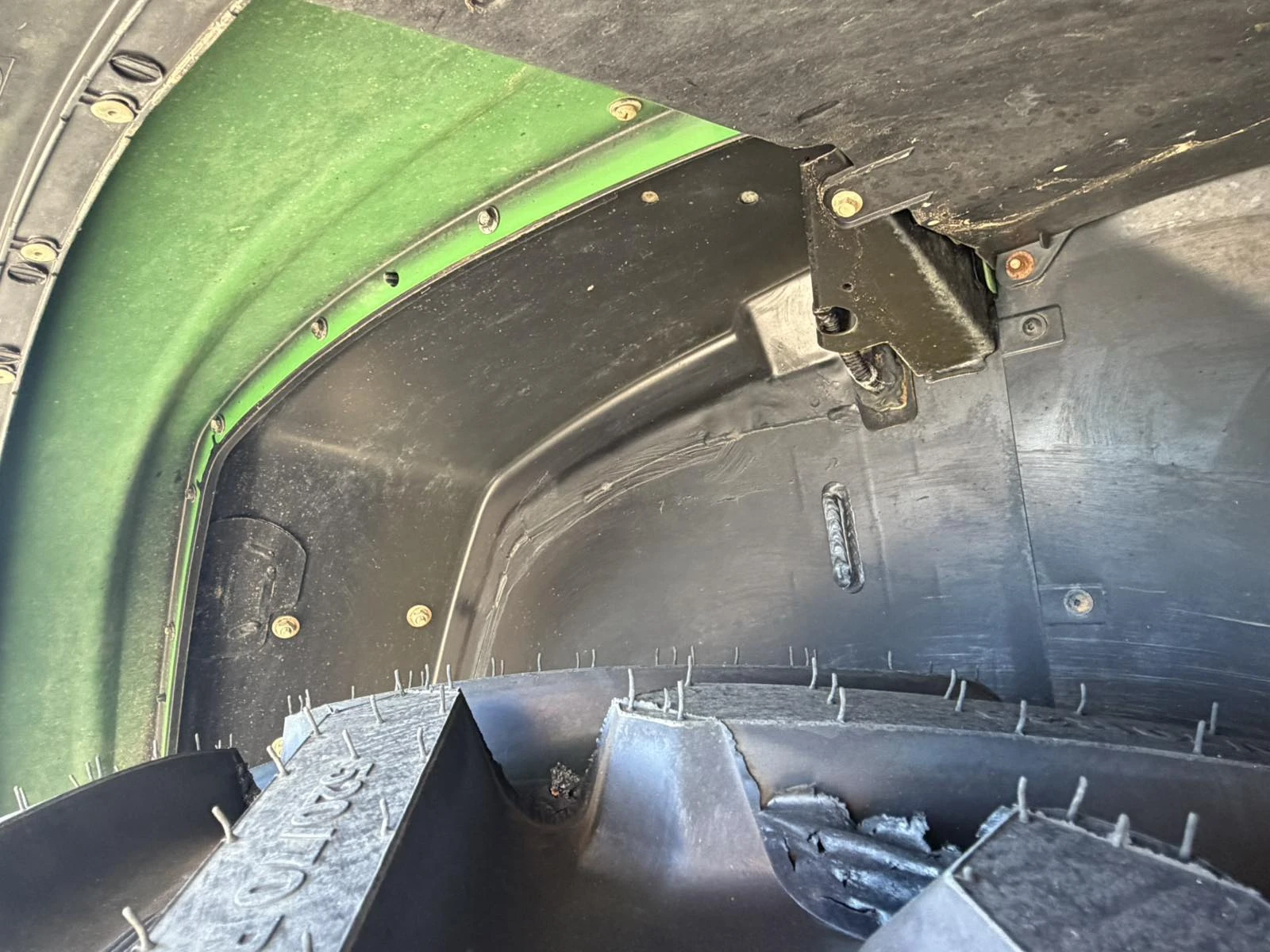 Трактор John Deere 6140M, снимка 10 - Селскостопанска техника - 55753159