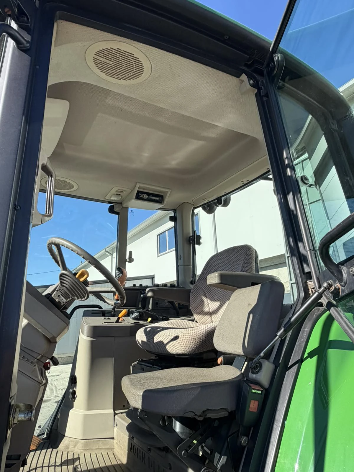 Трактор John Deere 6140M, снимка 11 - Селскостопанска техника - 55753159
