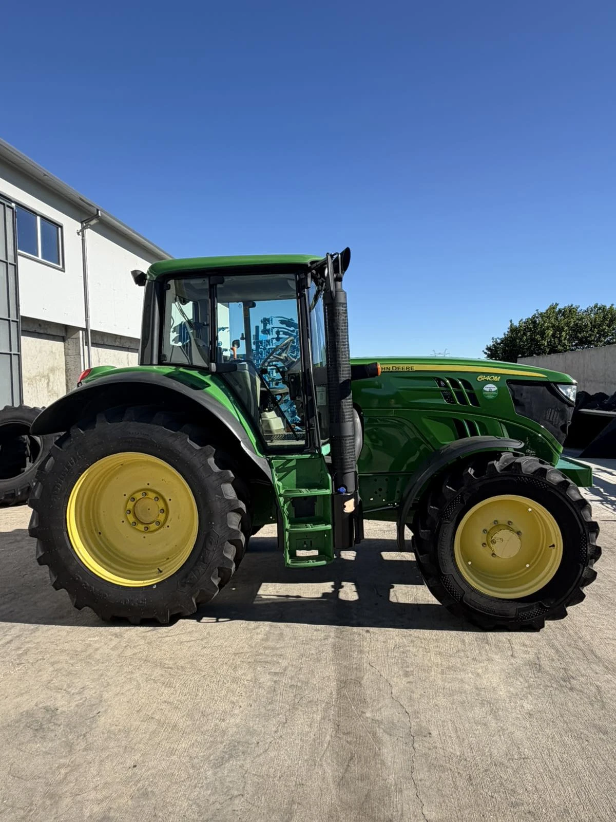 Трактор John Deere 6140M, снимка 4 - Селскостопанска техника - 55753159