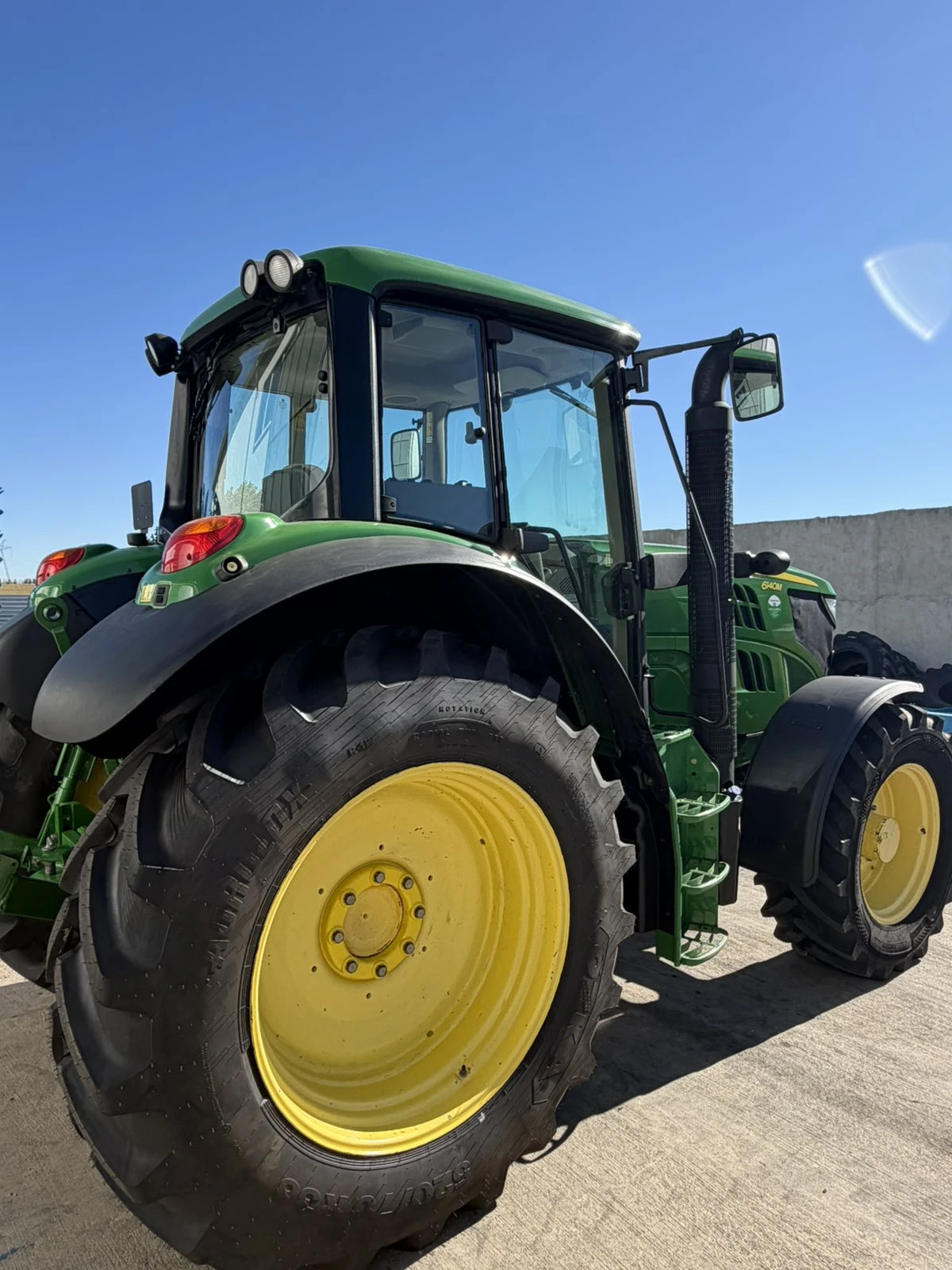 Трактор John Deere 6140M, снимка 3 - Селскостопанска техника - 55753159