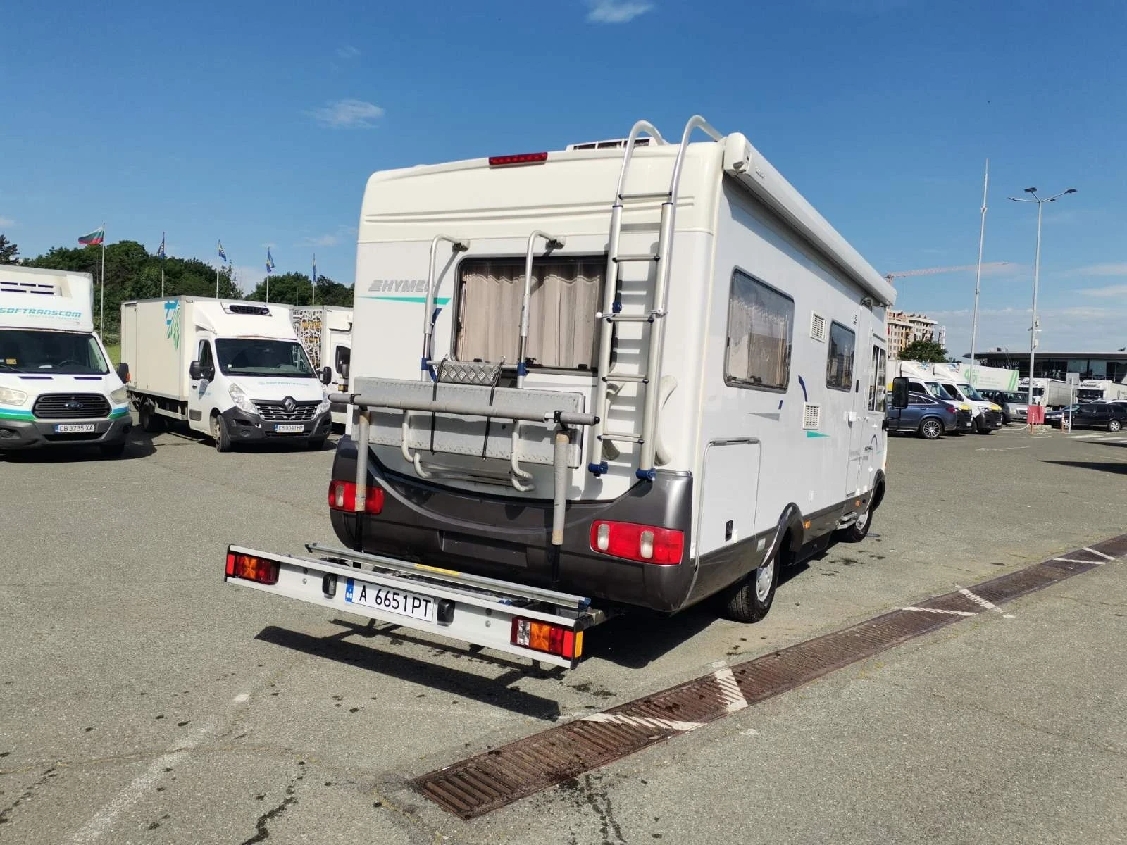 Кемпер HYMER / ERIBA, снимка 5 - Каравани и кемпери - 54727348