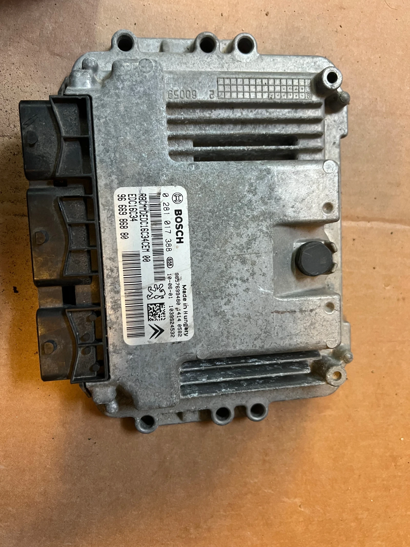 0281017388 �������� �������� PEUGEOT CITROEN  0281 017 388 9666986880 EDC16C34 96 669 868 80 | Mobile.bg � ����������� 1